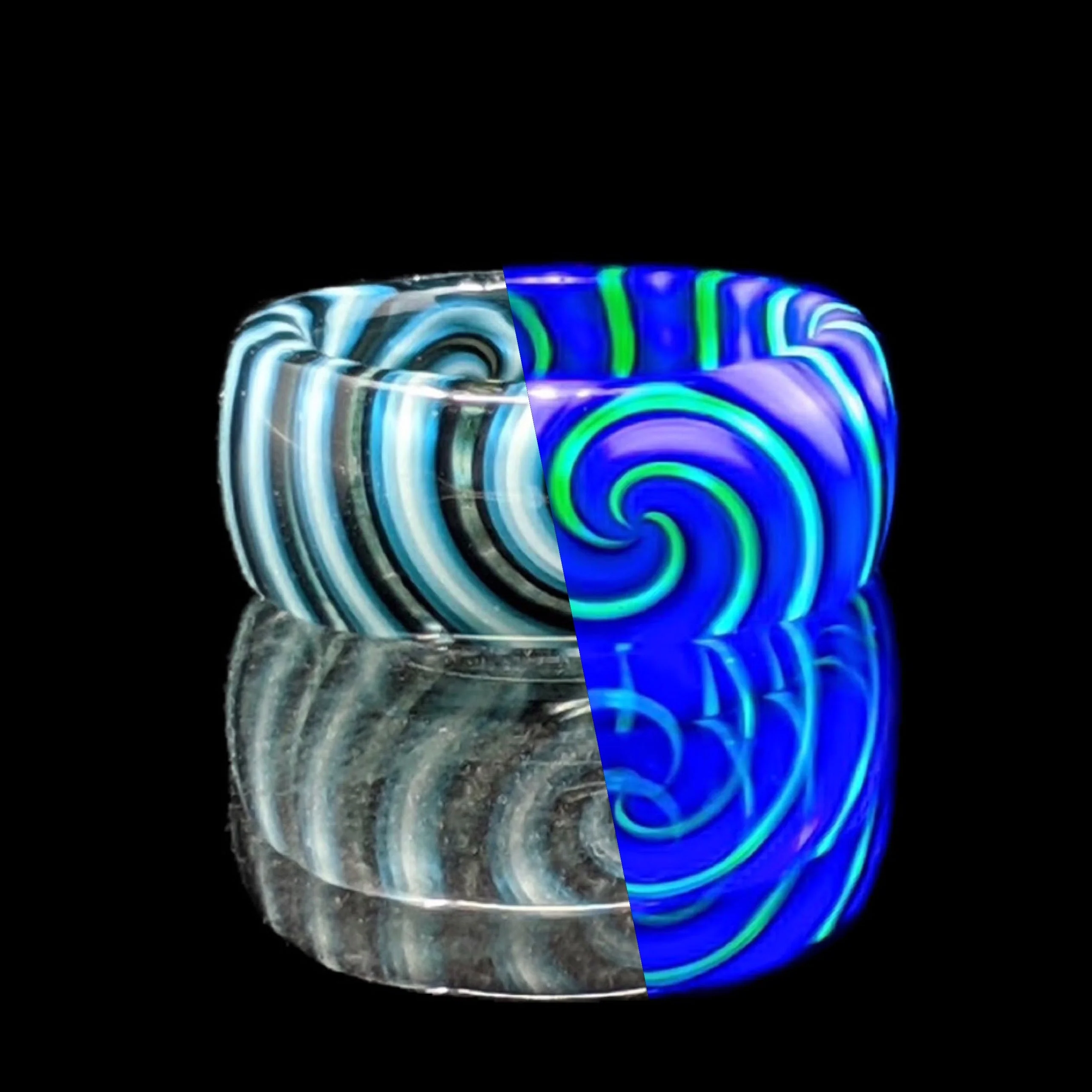 Glass UV Reactive Ring by Pho Sco USA - Image 3
